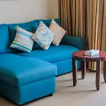 Metropolitan Al Mafraq Hotel