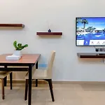 Metropolitan Al Mafraq Hotel
